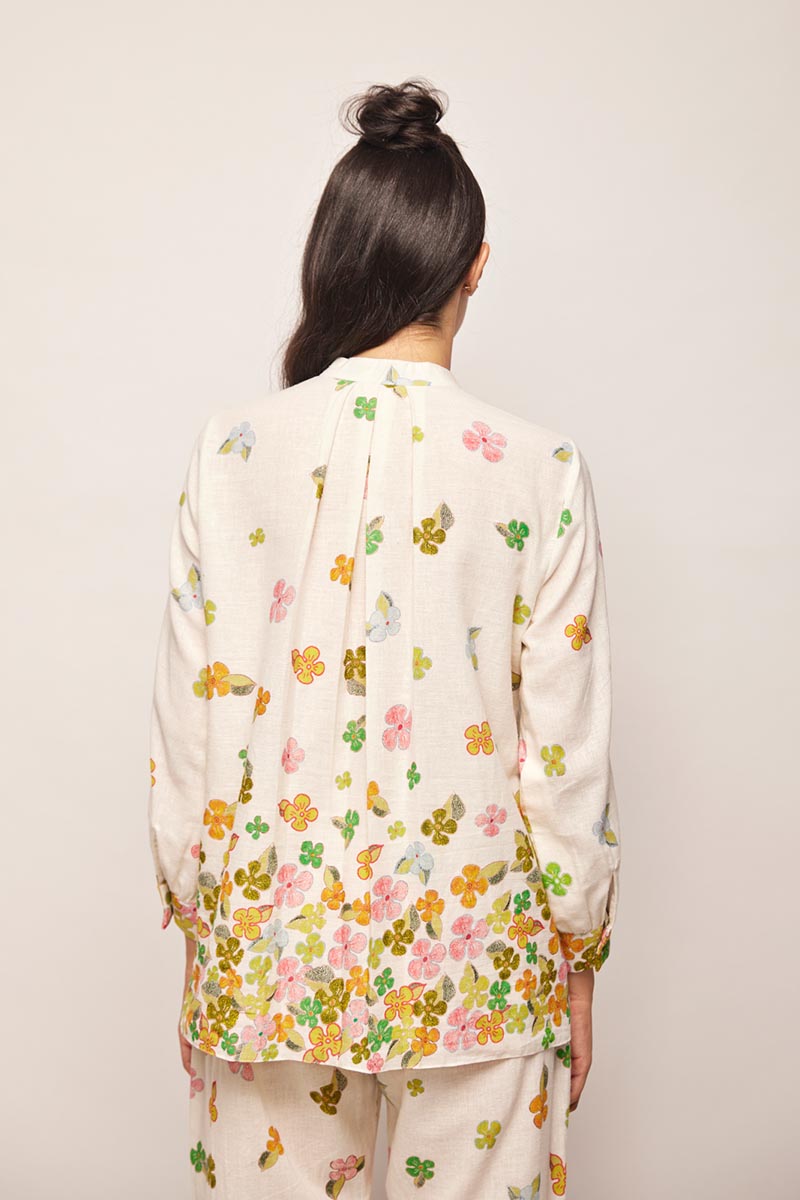 floral shirt for women,
women’s floral blouse,
floral print shirt for girls,
summer floral tops for women,
floral button-up shirt women,
women’s floral fashion shirt,
girls floral shirt online,
women’s floral shirt india,
floral shirt for casual wear,
boho floral shirt women,
vintage floral shirt women,
plus size floral shirt women,
cotton floral shirt for women,
floral shirt for office wear,
floral shirt for evening wear,
floral shirt for travel,
floral shirt for date night,