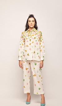 floral shirt for women,
women’s floral blouse,
floral print shirt for girls,
summer floral tops for women,
floral button-up shirt women,
women’s floral fashion shirt,
girls floral shirt online,
women’s floral shirt india,
floral shirt for casual wear,
boho floral shirt women,
vintage floral shirt women,
plus size floral shirt women,
cotton floral shirt for women,
floral shirt for office wear,
floral shirt for evening wear,
floral shirt for travel,
floral shirt for date night,