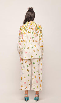 floral shirt for women,
women’s floral blouse,
floral print shirt for girls,
summer floral tops for women,
floral button-up shirt women,
women’s floral fashion shirt,
girls floral shirt online,
women’s floral shirt india,
floral shirt for casual wear,
boho floral shirt women,
vintage floral shirt women,
plus size floral shirt women,
cotton floral shirt for women,
floral shirt for office wear,
floral shirt for evening wear,
floral shirt for travel,
floral shirt for date night,