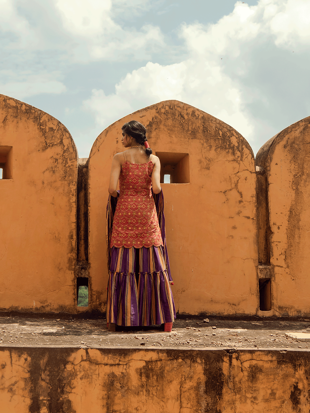 Kumbalgarh Kurta, Nathdwara Pants & Teej Dupatta