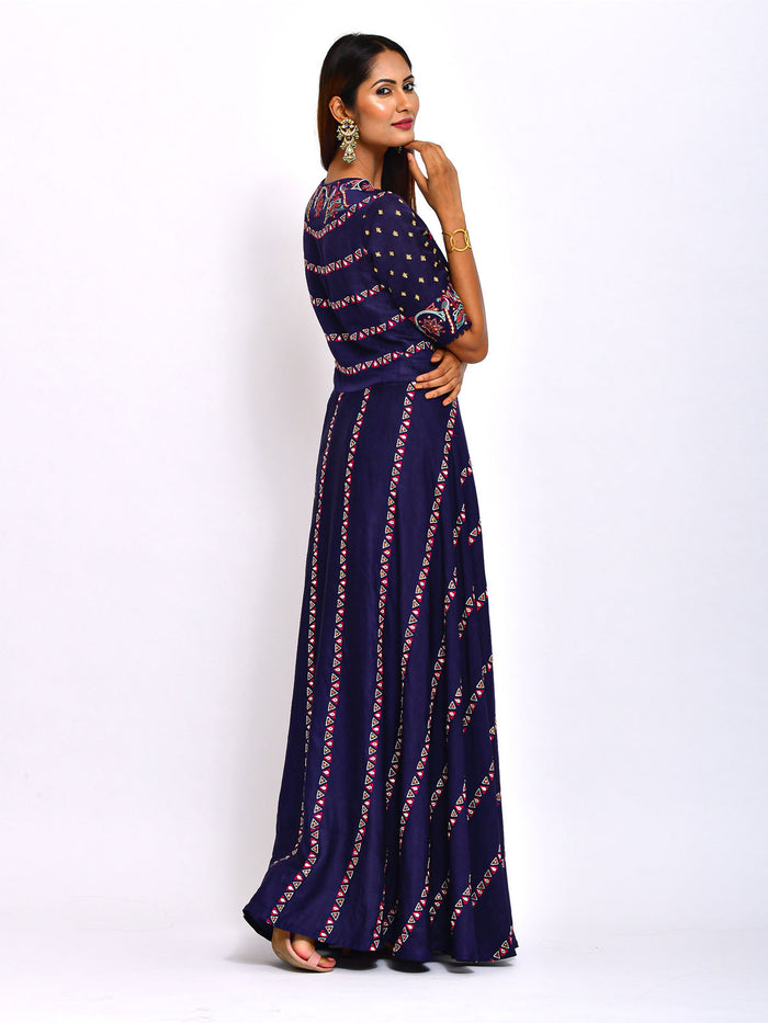 Moriya Embroidered Kurta With Dhoti Pants