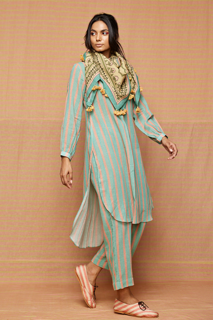 turquoise striped tunic for women,
high-low hem striped tunic,
chloe striped tunic for girls,
trendy high-low striped tunic,
casual turquoise tunic top,
striped tunic with high-low hem,
lightweight striped tunic for women,
turquoise tunic for summer,
stylish striped tunic top,
chloe striped tunic dress,
boho high-low hem tunic,
casual tunic with stripes,
modern high-low tunic top,
striped tunic for teen girls,
elegant turquoise striped blouse,
daisy print pants for women,
floral daisy pants