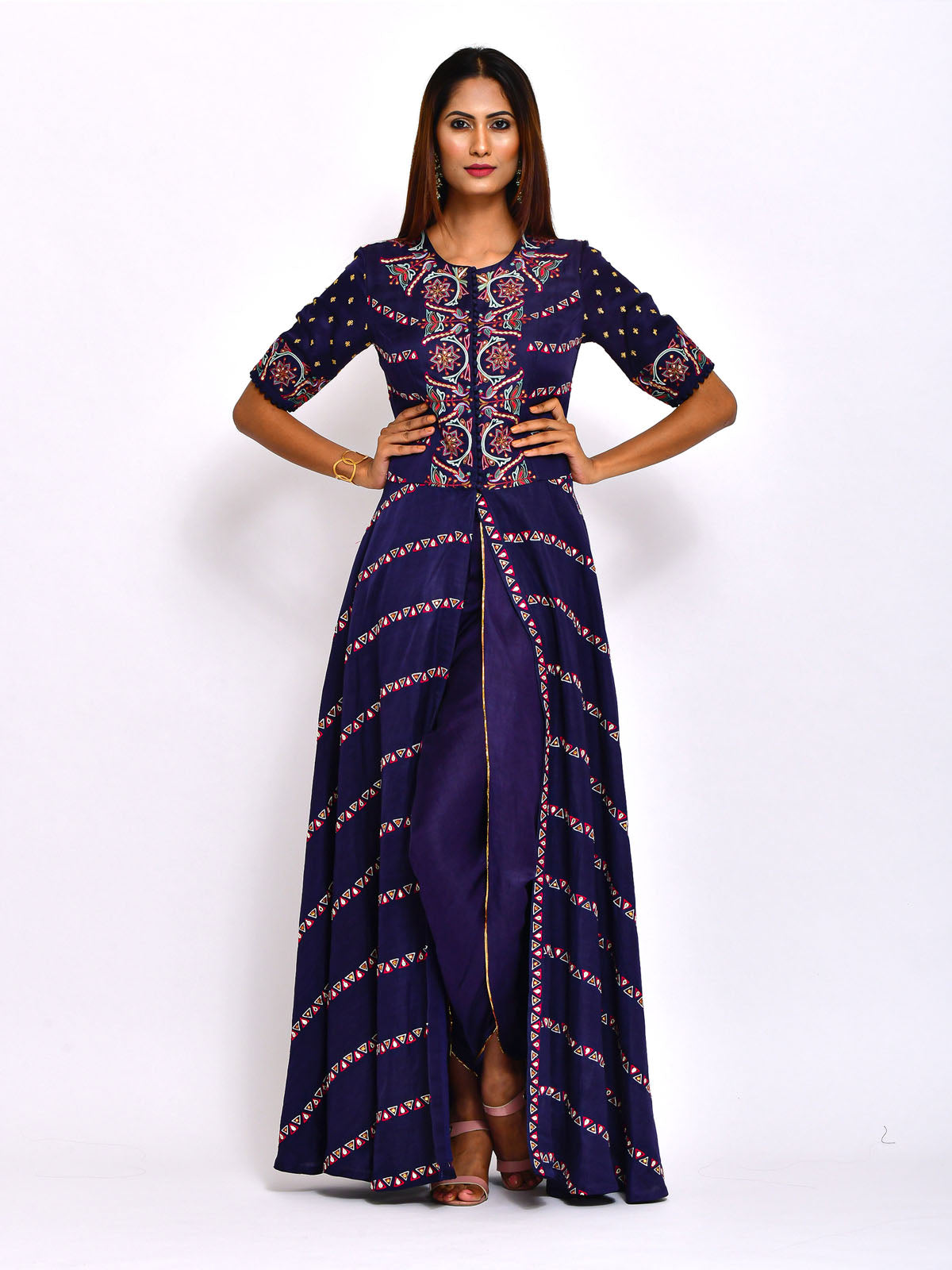 Moriya Embroidered Kurta With Dhoti Pants