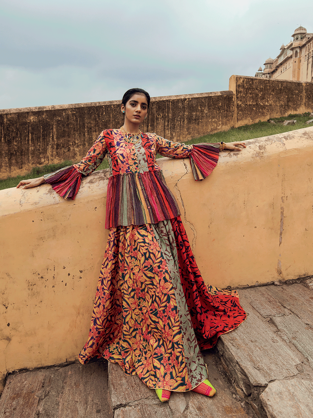 Chomu Top & Dausa Skirt