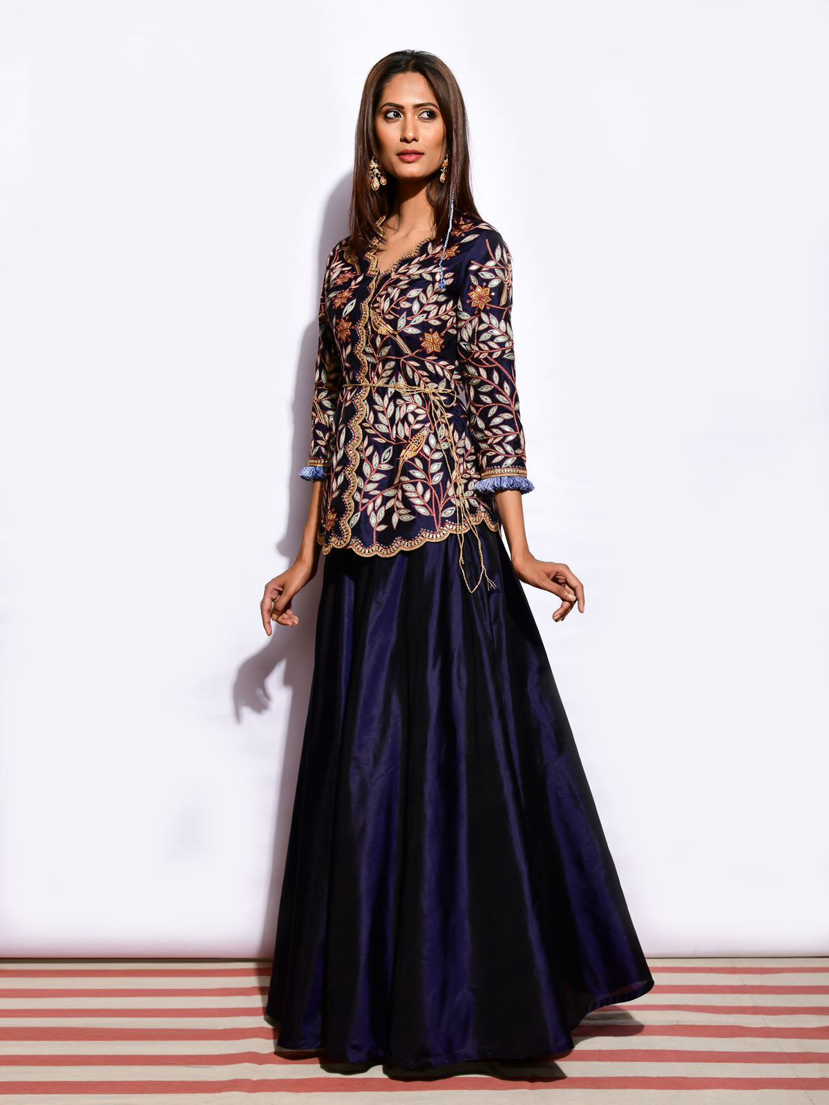 Mitthu Embroidered Top with Skirt