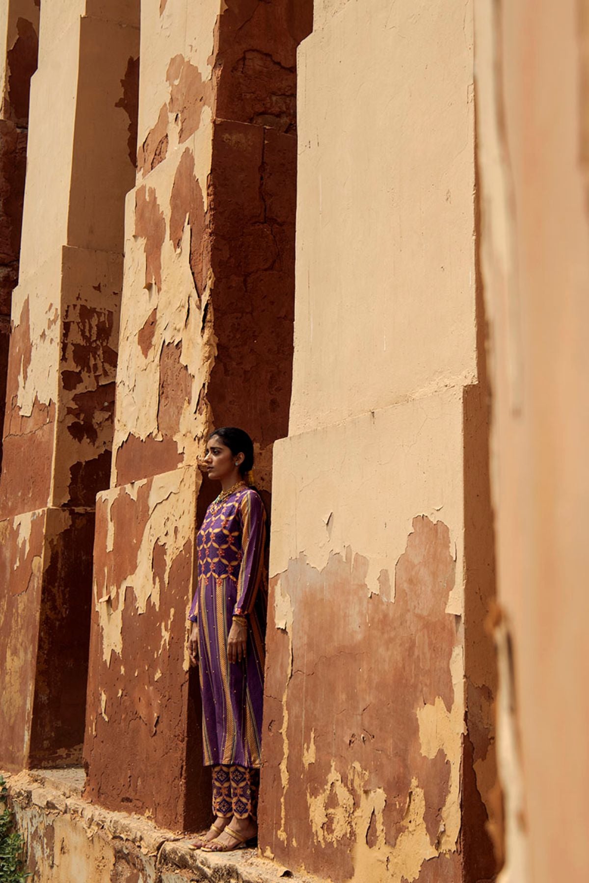 Jantar Mantar Kurta & Sheesh Mahal Pants