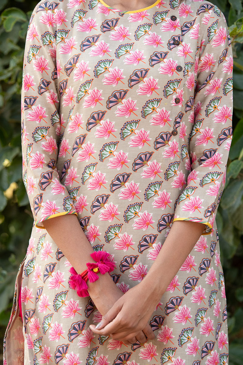 Printed Diagonal Beige Chanderi straight Kurta