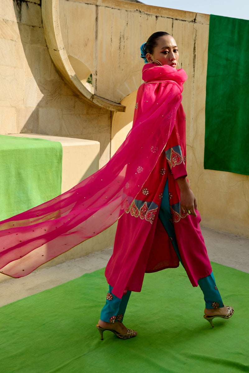 Jantar Mantar Red/Fuschia kurta set