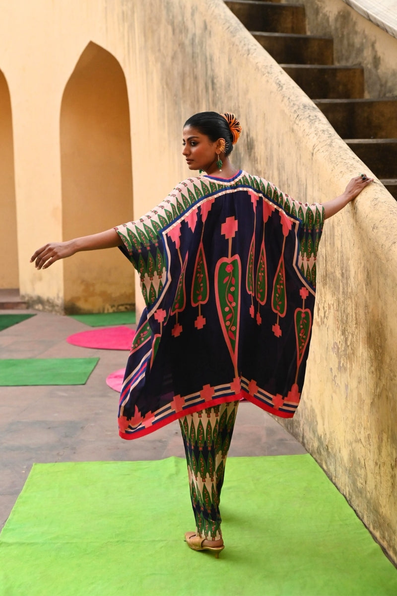 Kilim Poncho Set