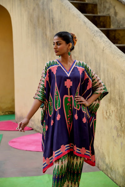 Kilim Printed Poncho Set