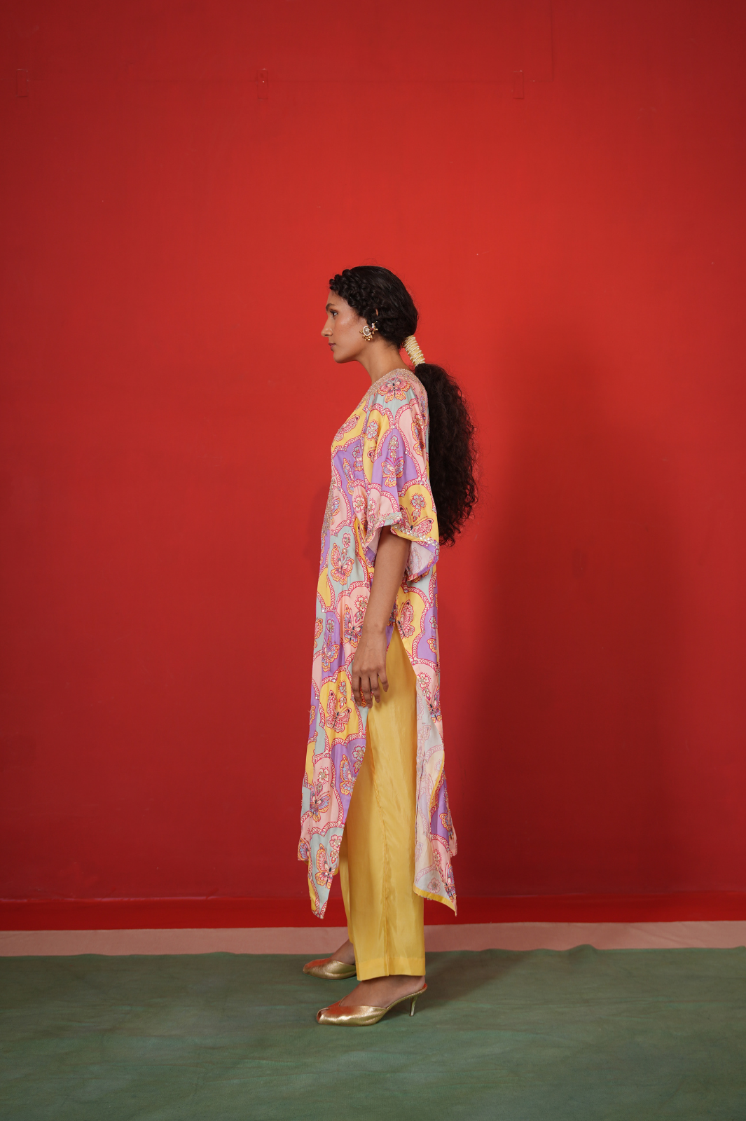 Butterfly chameli kaftan