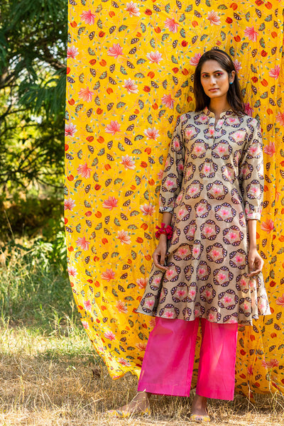 Printed Buta Flared Chanderi Beige Kurta