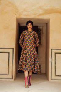 Bikaner Olive Green Danka Embroidered Silk Chanderi Kurta