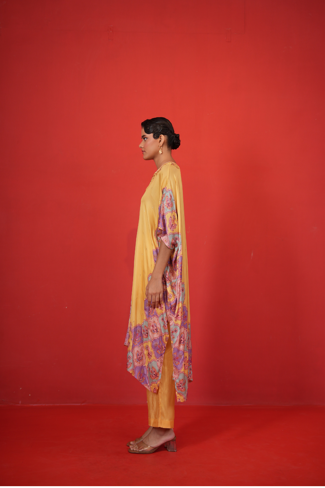 Butterfly yellow long poncho set