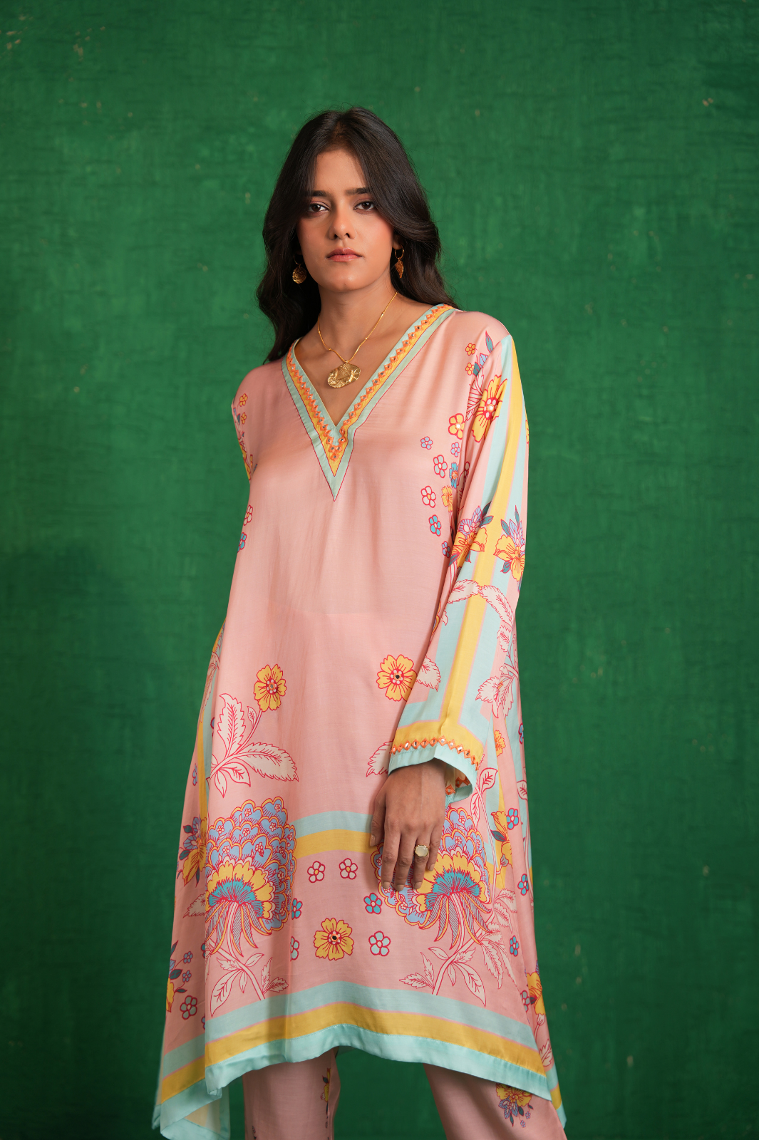 Butterfly pink poncho set