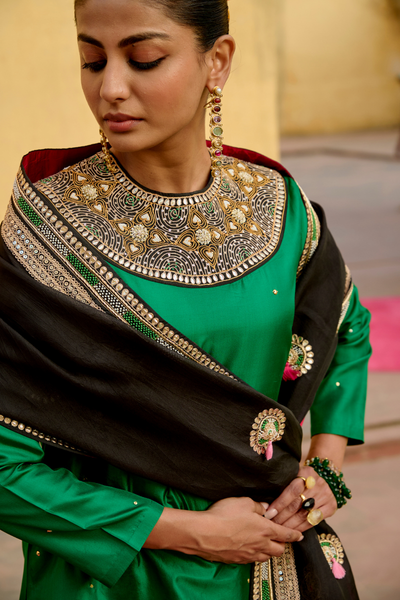 jantar mantar emerald chintz kurta set,
emerald green kurta set for women,
emerald green kurta set for girls,
handcrafted emerald kurta set,
chintz kurta set with embroidery,
modal cotton emerald kurta set,
jantar mantar fusion wear,
emerald co-ord set,
emerald kurta set with dupatta,
traditional jantar mantar attire,
emerald pant set,
jantar mantar screen-printed kurta,
emerald kurta set for festive wear,
jantar mantar one-shoulder kurta,
emerald kurta set with tassels,
jantar mantar cape pa