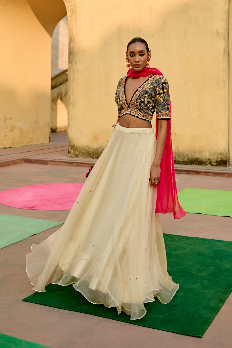 Jantar mantar Chand Lehenga Set