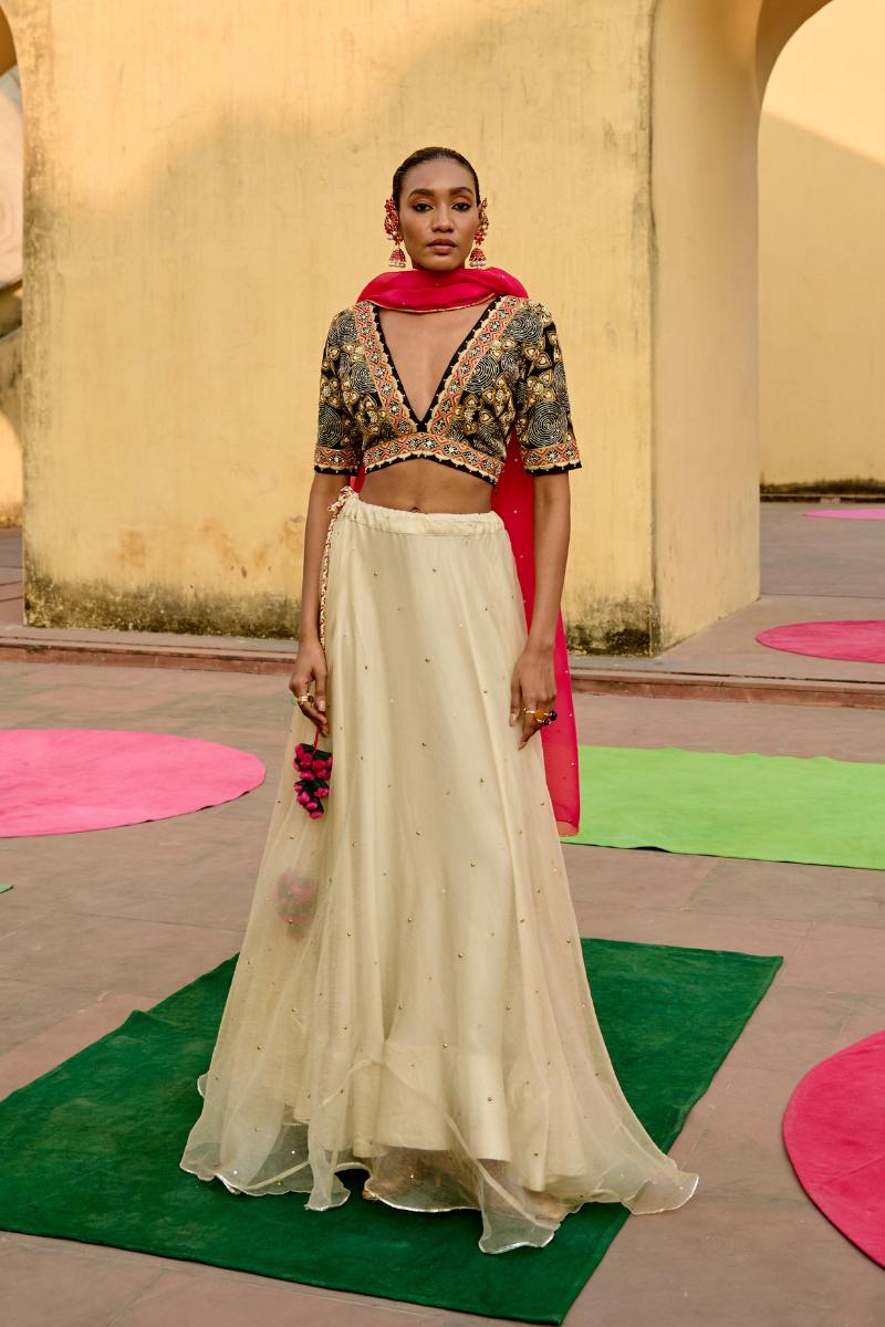 Jantar mantar Chand Lehenga Set