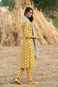 Printed Buta Yellow Straight Kurta