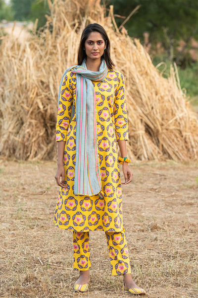 Printed Buta Yellow Straight Kurta