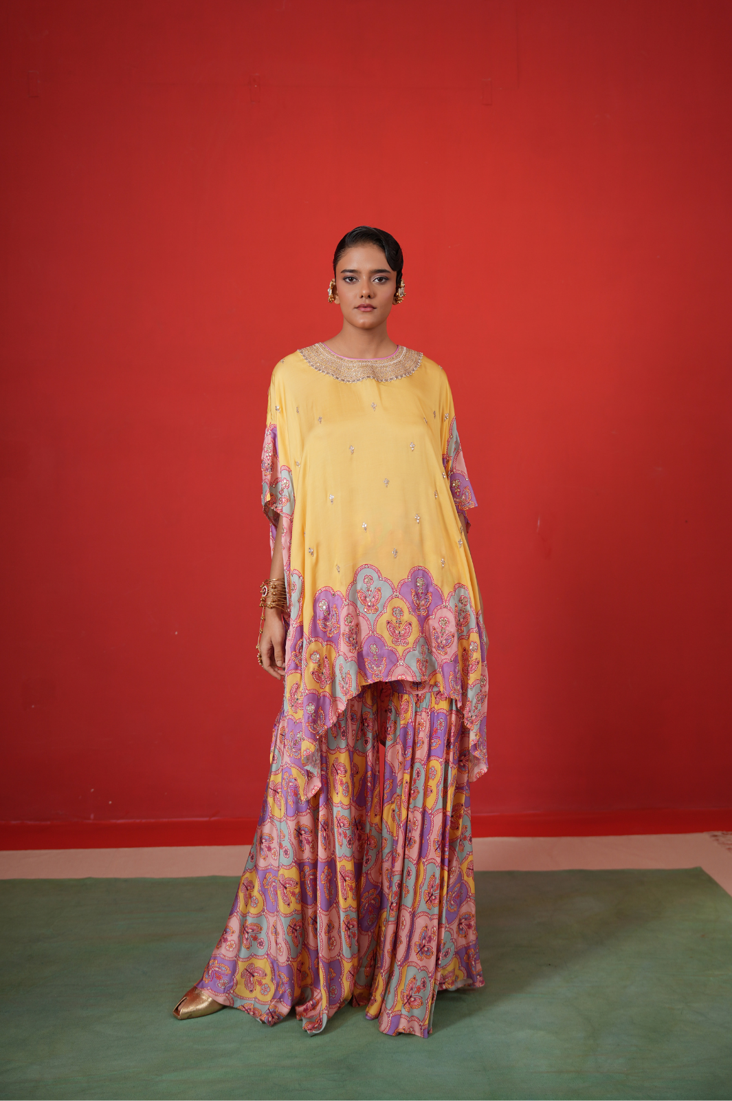 Butterfly short poncho set