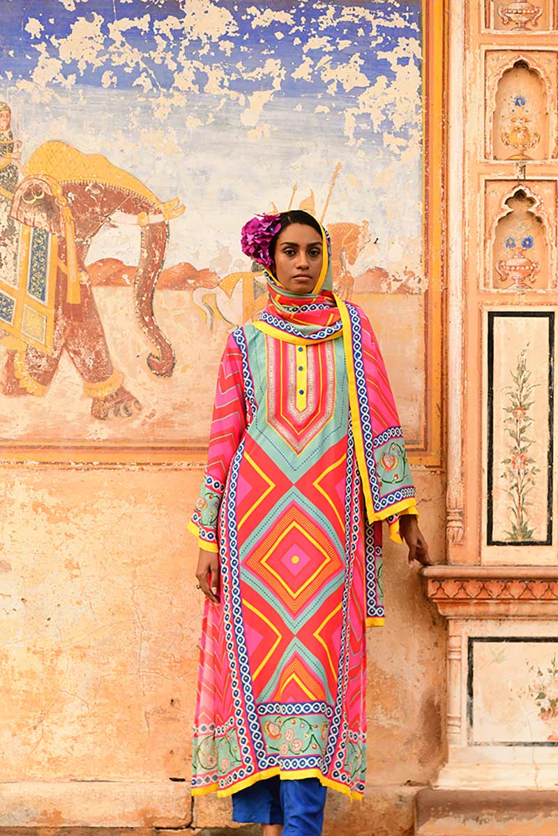 Jumki Kurta Set With Stole