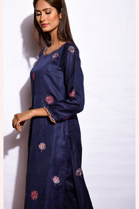 Ekrang Buta Embroidered Straight Kurta And Pants