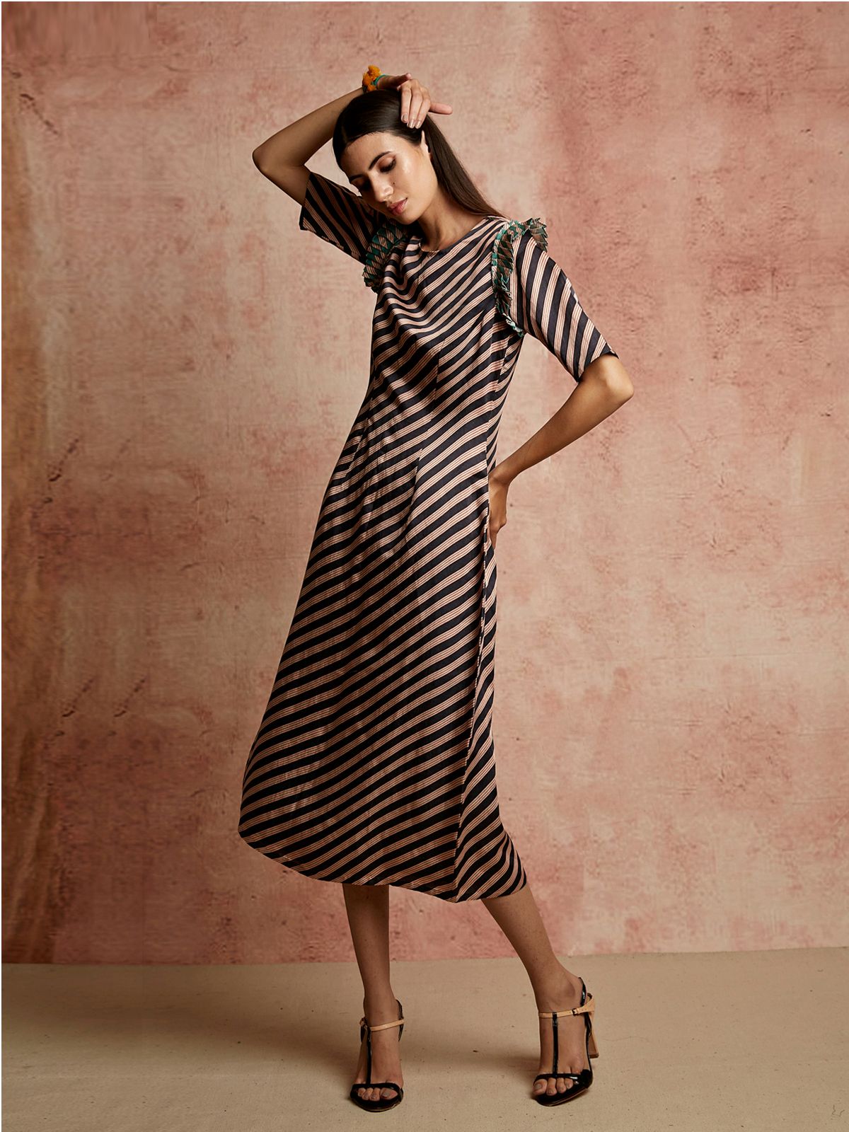 Amer Black Beige Fitted Dress