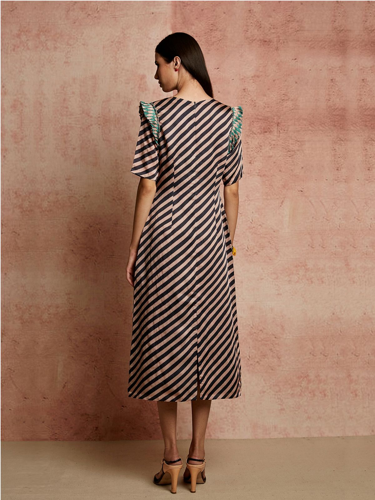 Amer Black Beige Fitted Dress