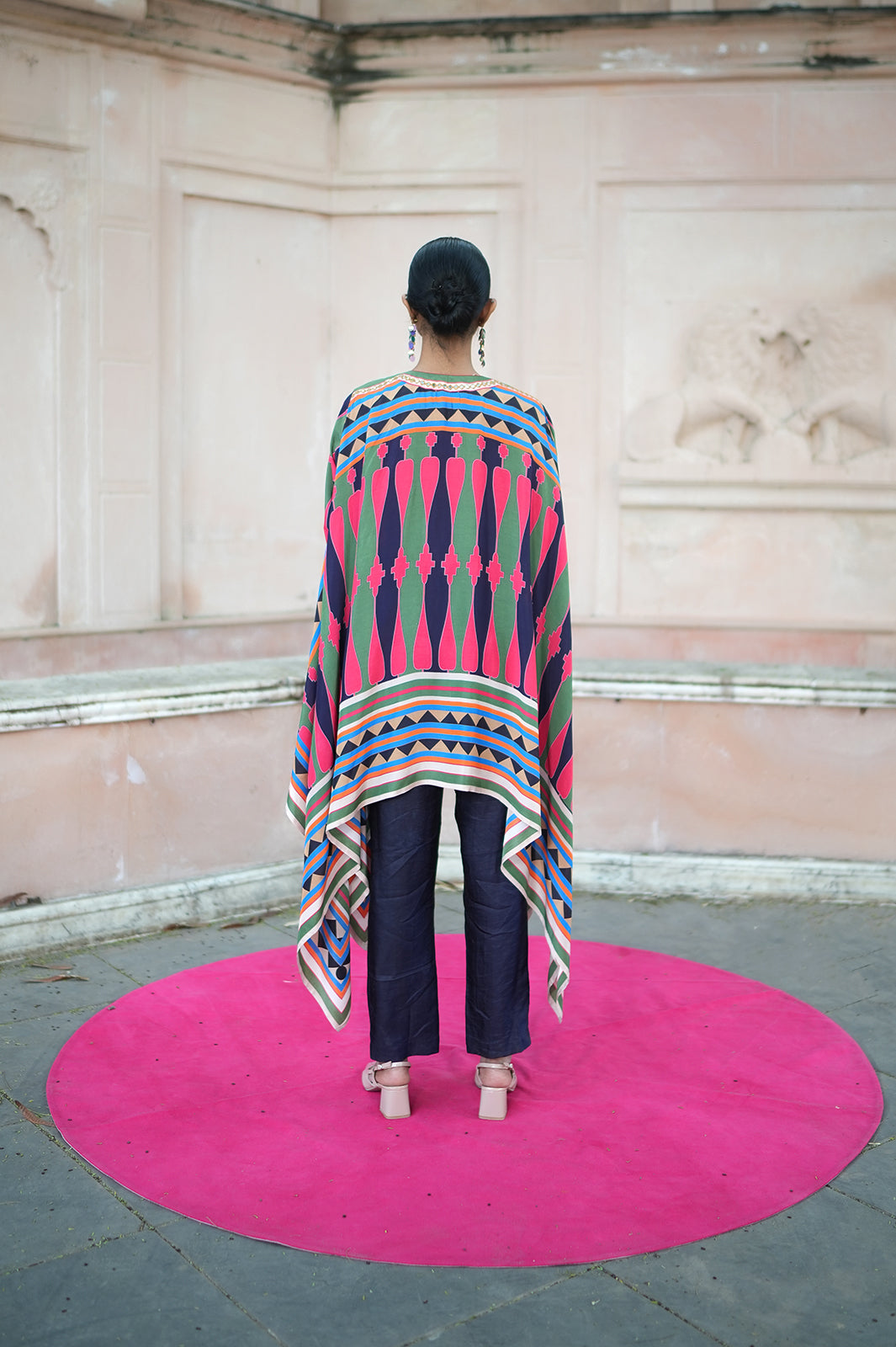 Mauj Nayy Pink Rani Cape Set