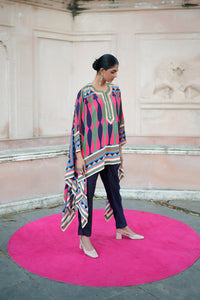 Mauj Nayy Pink Rani Cape Set