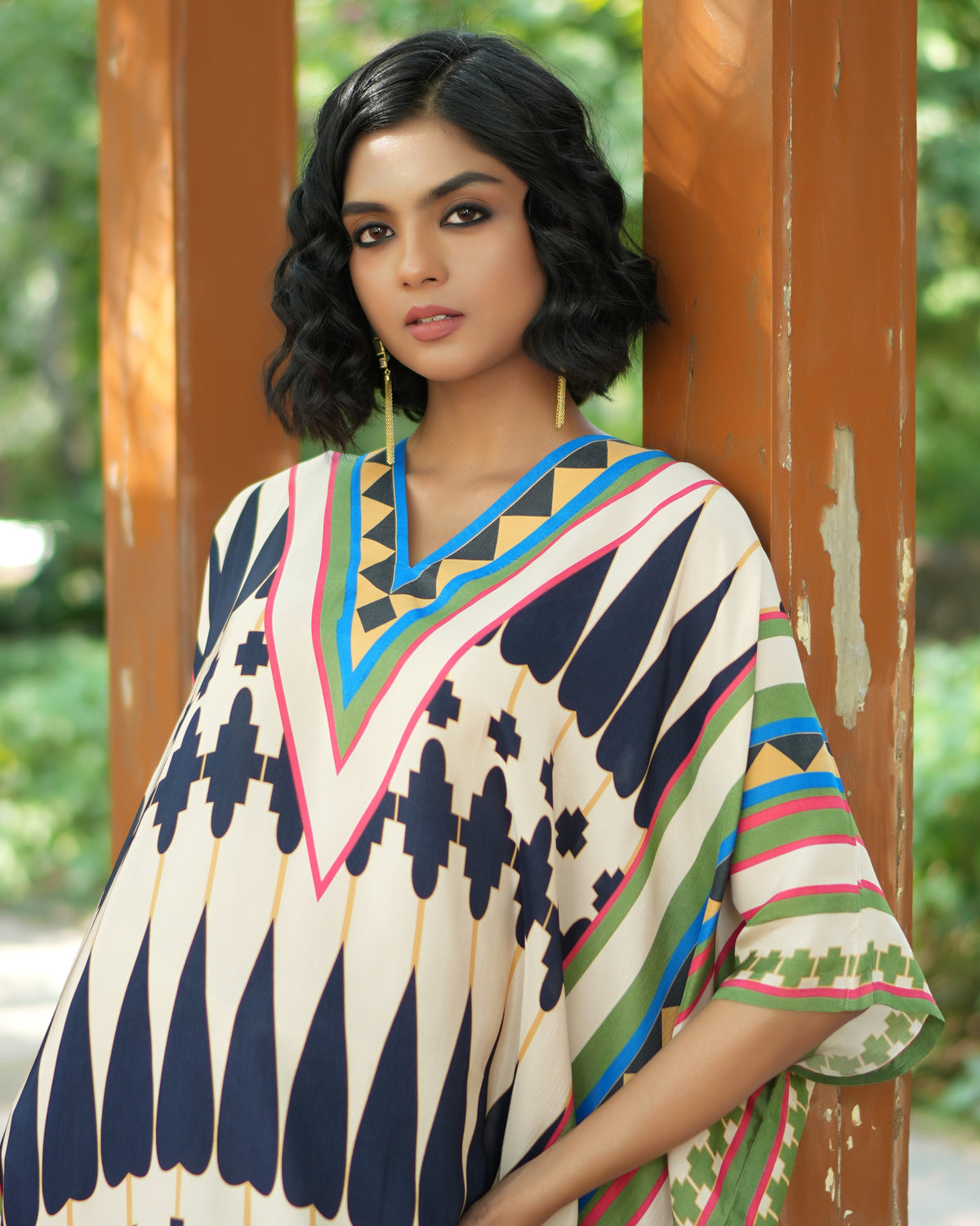 Ivory/ Navy Blue Kilim Mauj Kaftan