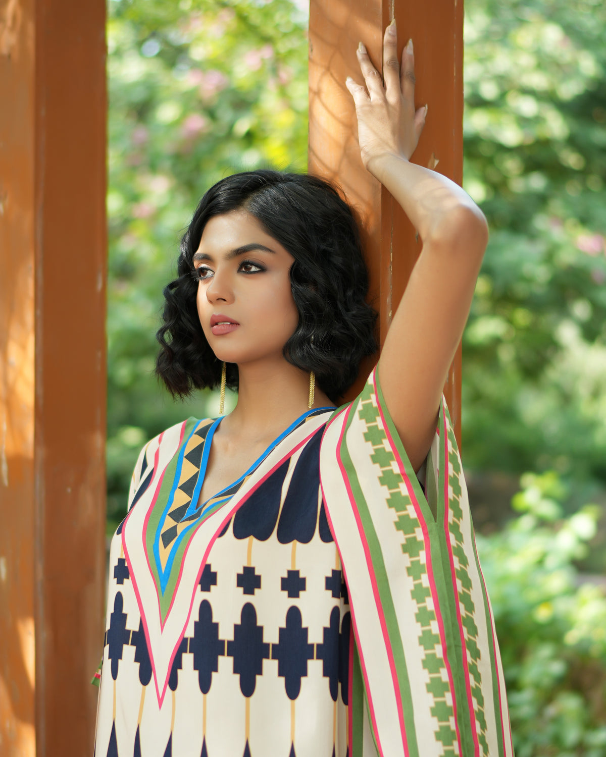 Ivory/ Navy Blue Kilim Mauj Kaftan