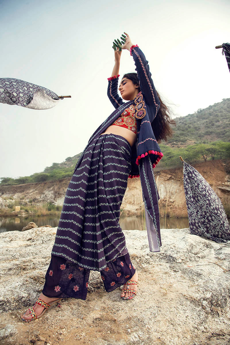 Morbagh Short Saree With Embroidered Blouse And Jacket