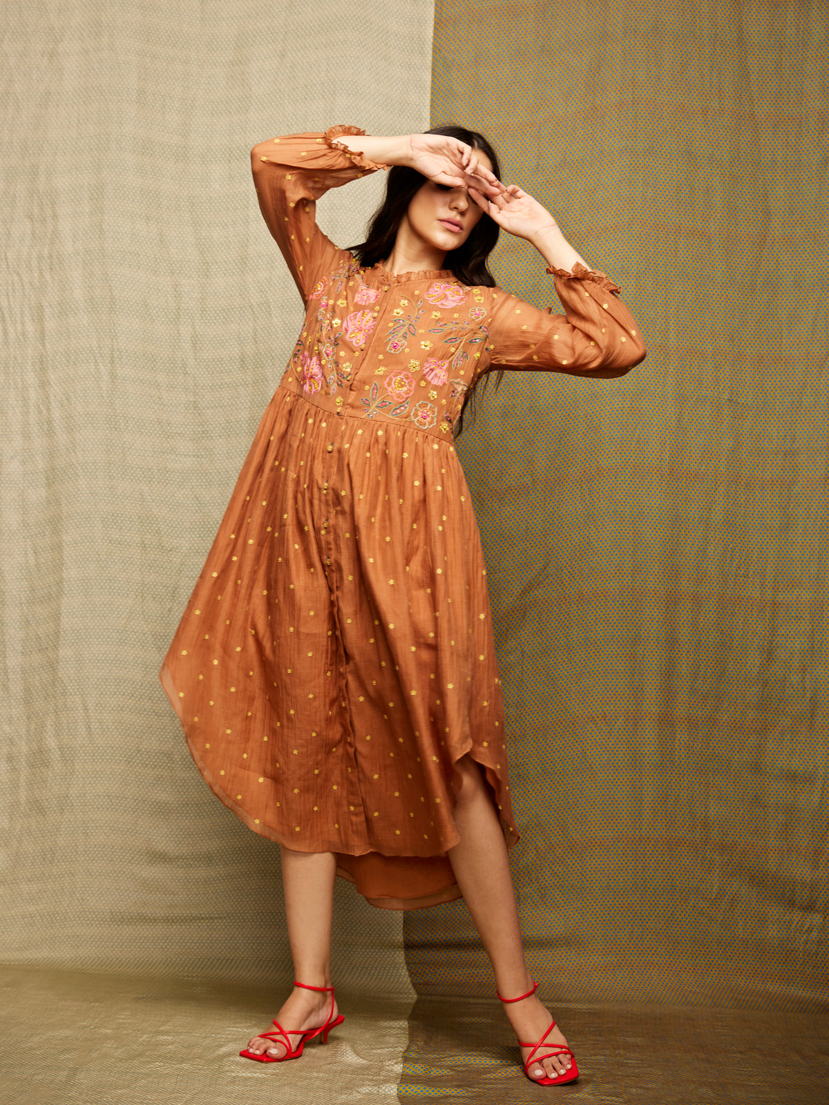 Rose Brown Embroidered Tunic for Women & Girls Stylish & Elegant Wear Swati Vijaivargie Rang Rose Brown Embroidered Tunic for Women & Girls Stylish & Elegant Wear Swati Vijaivargie Rang