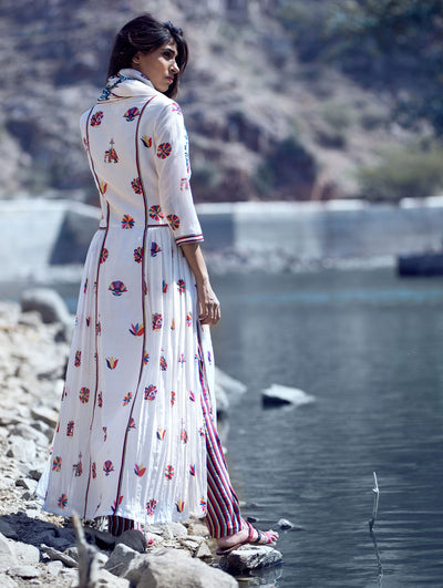Love For Stripes Printed Motif Kurta