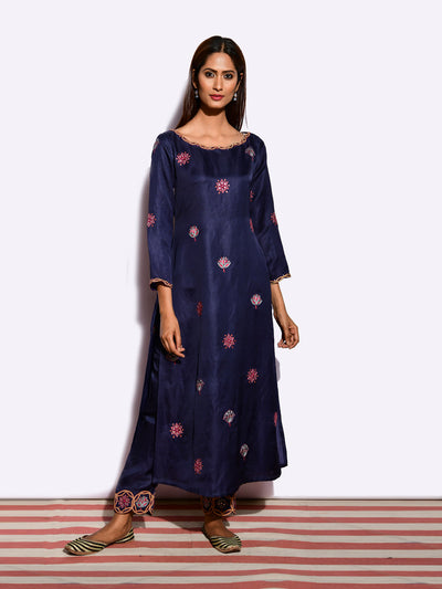 Ekrang Buta Embroidered Straight Kurta And Pants