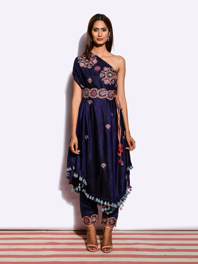 Morbagh Embroidered Cape With Belt And Pants