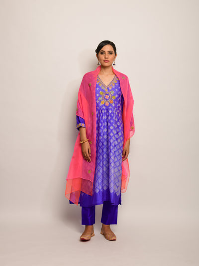 Patang Embroidered Shibori Purple Kurta Set with Buti Dupatta
