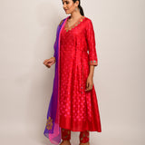Patang Shibori Red Kurta Set with Buta Dupatta