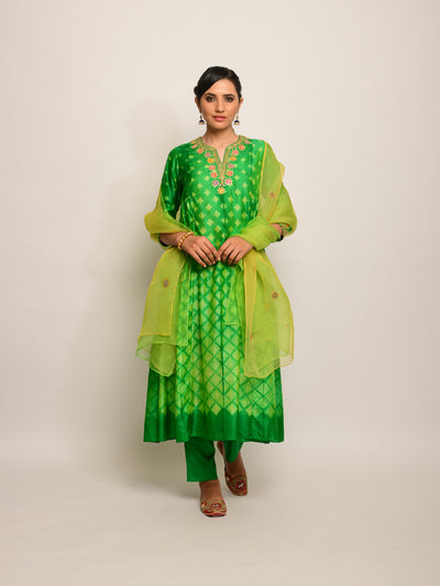 Patang Shibori Green Kurta Set with Buti Dupatta