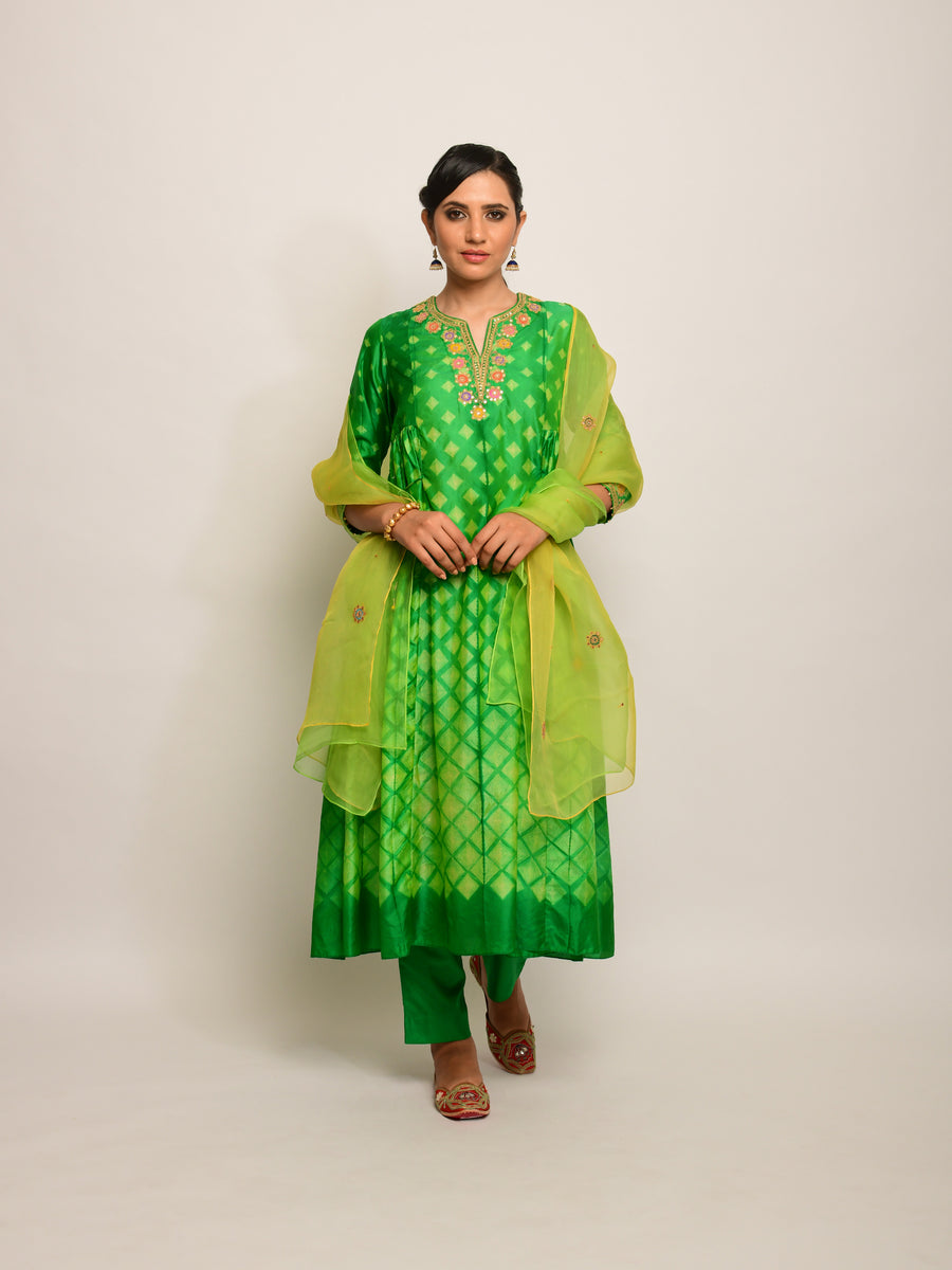 Patang Shibori Green Kurta Set with Buti Dupatta