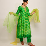 Patang Shibori Green Kurta Set with Buti Dupatta