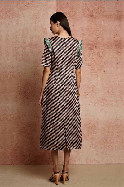 Amer Black Beige Fitted Dress