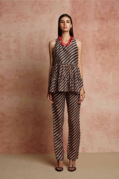 Amer Black Beige Top