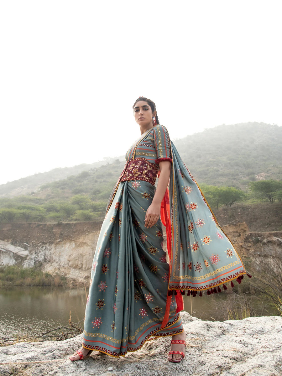 Morbagh Grey Floral Saree With Blouse