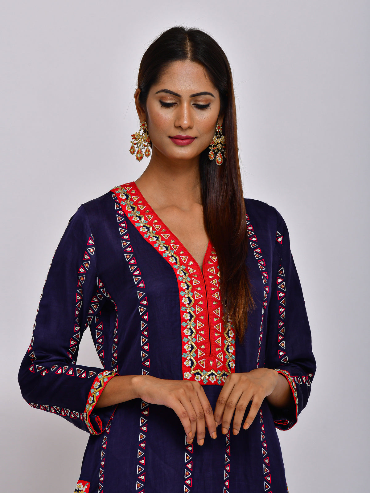 Navy Embroidered Straight Kurta With Pant